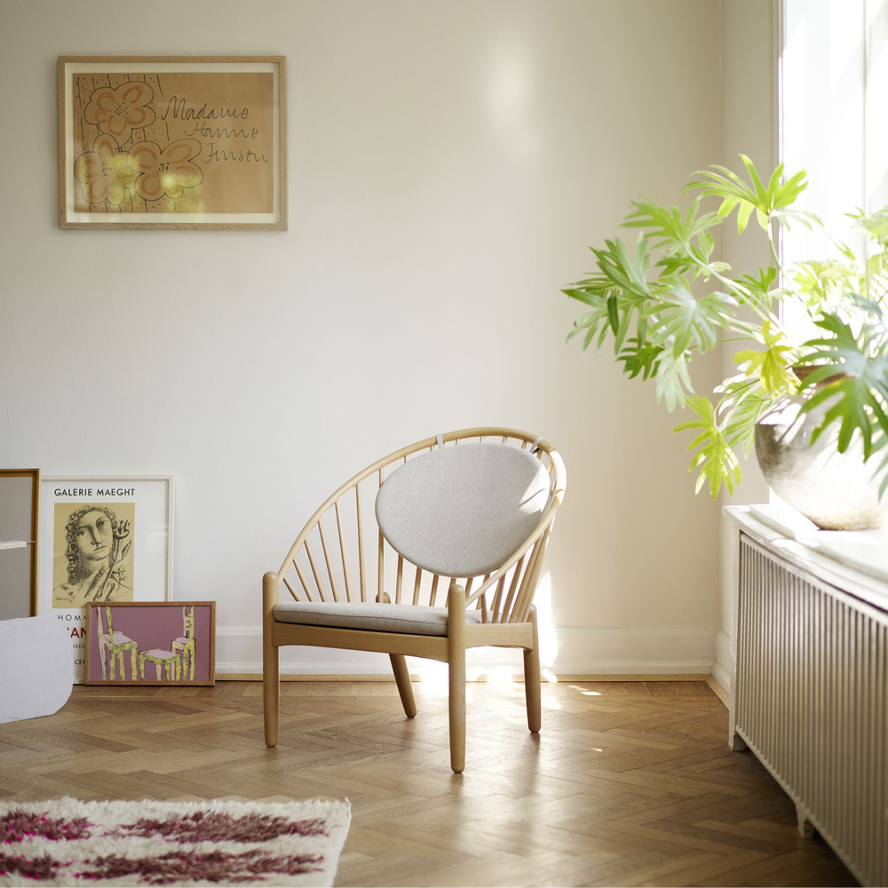 FDB_Möbler_J166_Oak_nature_lakattu_tammi_nojatuoli_pinnatuoli_Beige_villa_05 - Edella FDB Møbler J166 Jørna nojatuoli lakattu tammi kangasverhoilu