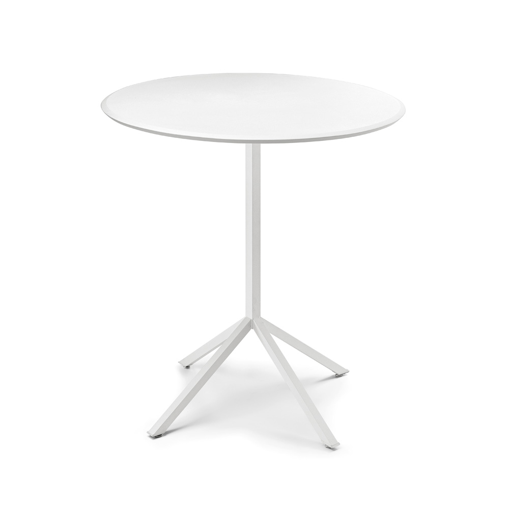 Infiniti Line Table ravintolapöytä