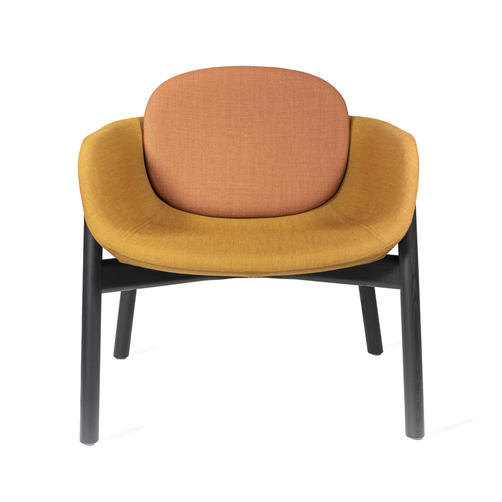 Infiniti Peb Wooden Legs Low Back nojatuoli