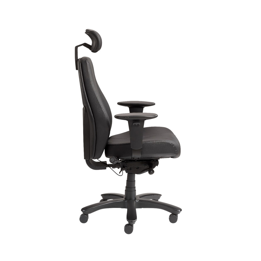 SELECTed Raptor Leather valvomotuoli