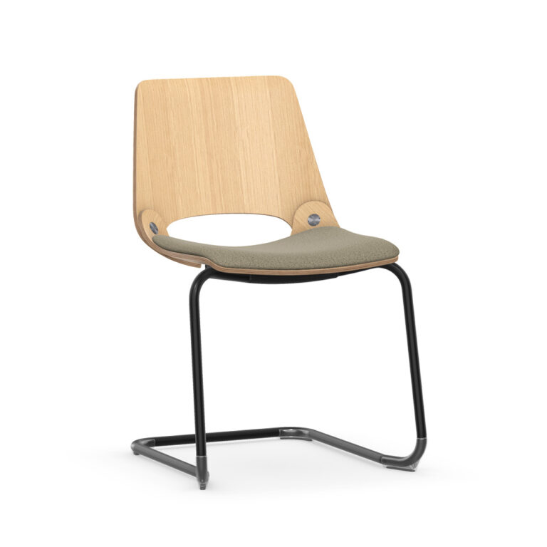 Interstuhl SHUFFLEis1 Wood SU522 tuoli