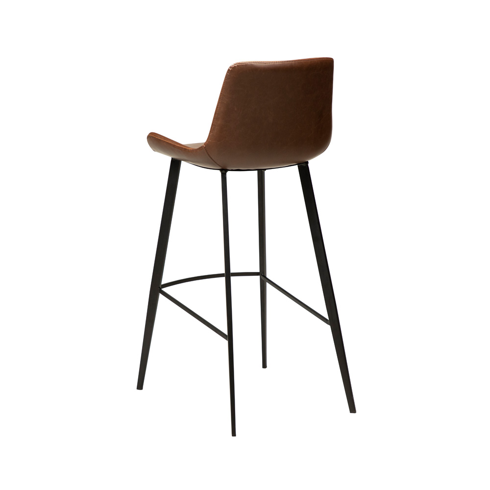 Danform_HYPE-BAR-STOOL_baarituoli_-vintage_cocoa_art_leather_w_black_metal_legs_03 - Edella Dan-Form Hype Bar Stool baarituoli korkea keinonahka