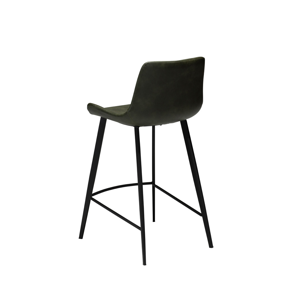 Danform_HYPE_COUNTER_STOOL_baarituoli_matala_vintage_green_art_leather_w_black_legs_03 - Edella Dan-Form Hype Counter Stool baarituoli matala keinonahka